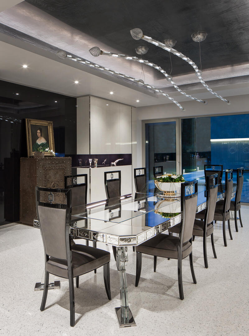 Ariete | Table made of stainless steel and glass