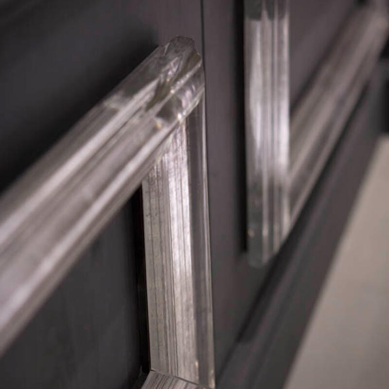 Cast glass cornice